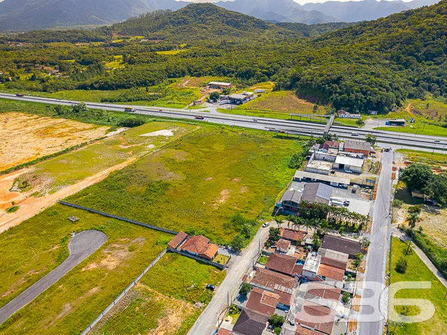 EXCELENTE TERRENO À VENDA EM JOINVILLE
São incrív