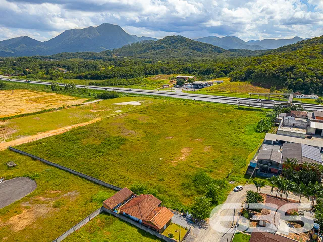 EXCELENTE TERRENO À VENDA EM JOINVILLE
São incrív
