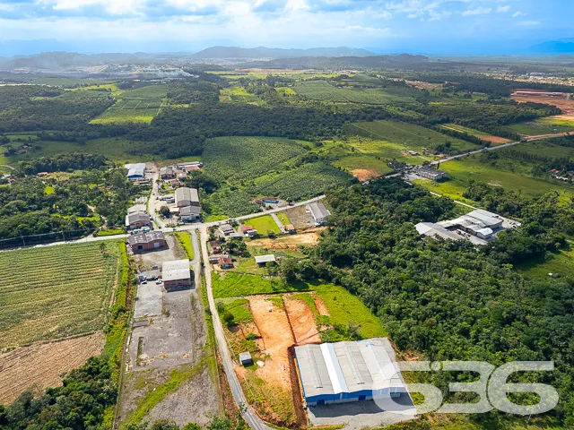 TERRENO INDUSTRIAL EM ARAQUARI
Este terreno indu