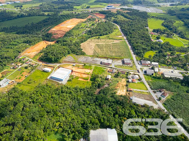 TERRENO INDUSTRIAL EM ARAQUARI
Este terreno indu