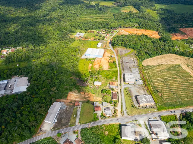 TERRENO INDUSTRIAL EM ARAQUARI
Este terreno indu