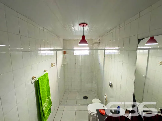 CASA COM PISCINA PRÓXIMA AO MAR EM UBATUBA EM SÃO