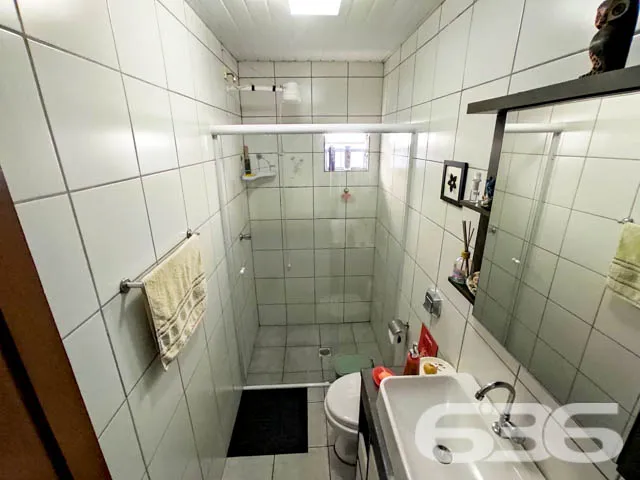 CASA COM PISCINA PRÓXIMA AO MAR EM UBATUBA EM SÃO