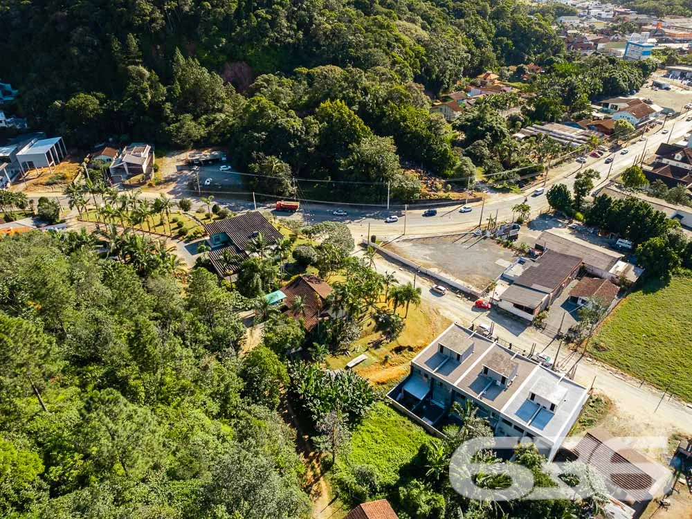 MAGNÍFICO TERRENO À VENDA NO CENTRO DE PIRABEIRABA