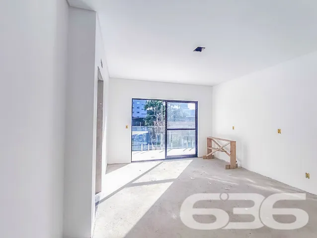 EXCELENTE SOBRADO DE ALTO PADRÃO NO BAIRRO GLÓRIA