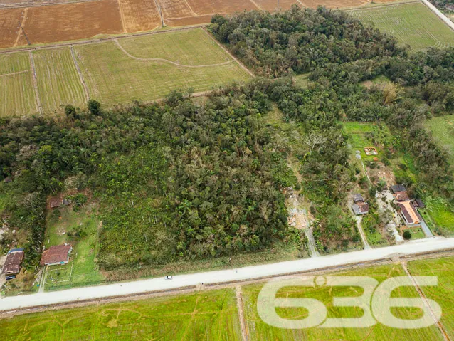 OPORTUNIDADE DE TERRENO ÚNICO EM GARUVA
Se você e