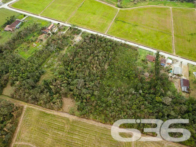 OPORTUNIDADE DE TERRENO ÚNICO EM GARUVA
Se você e