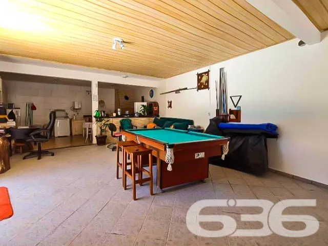 CASA COM PISCINA E ÁREA DE FESTAS EM UBATUBA, SÃO