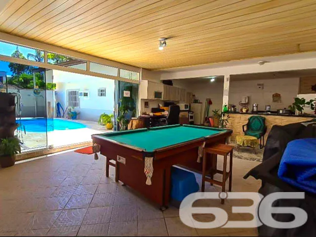 CASA COM PISCINA E ÁREA DE FESTAS EM UBATUBA, SÃO