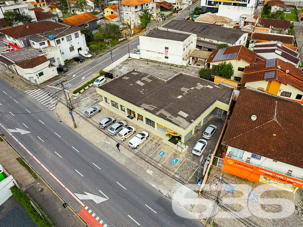 OPORTUNIDADE DE IMÓVEL COMERCIAL NO BAIRRO IRIRIÚ