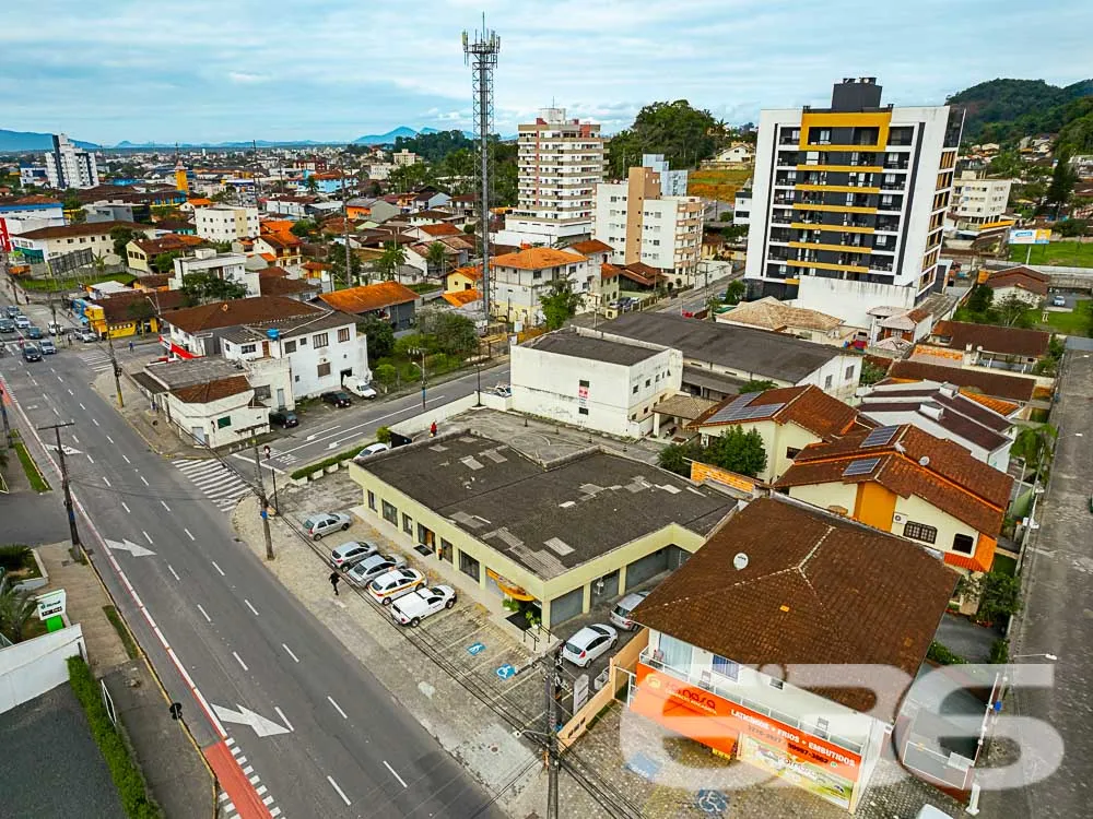 OPORTUNIDADE DE IMÓVEL COMERCIAL NO BAIRRO IRIRIÚ