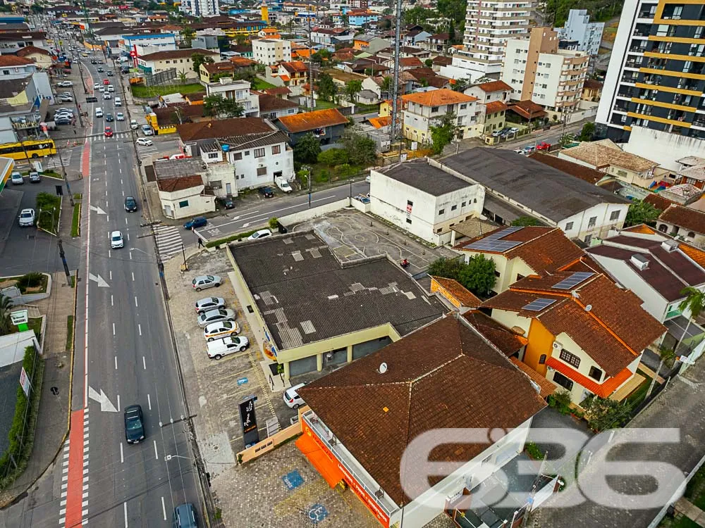 OPORTUNIDADE DE IMÓVEL COMERCIAL NO BAIRRO IRIRIÚ