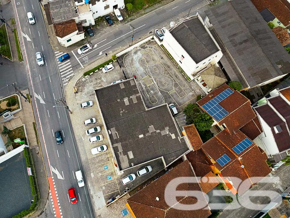 OPORTUNIDADE DE IMÓVEL COMERCIAL NO BAIRRO IRIRIÚ