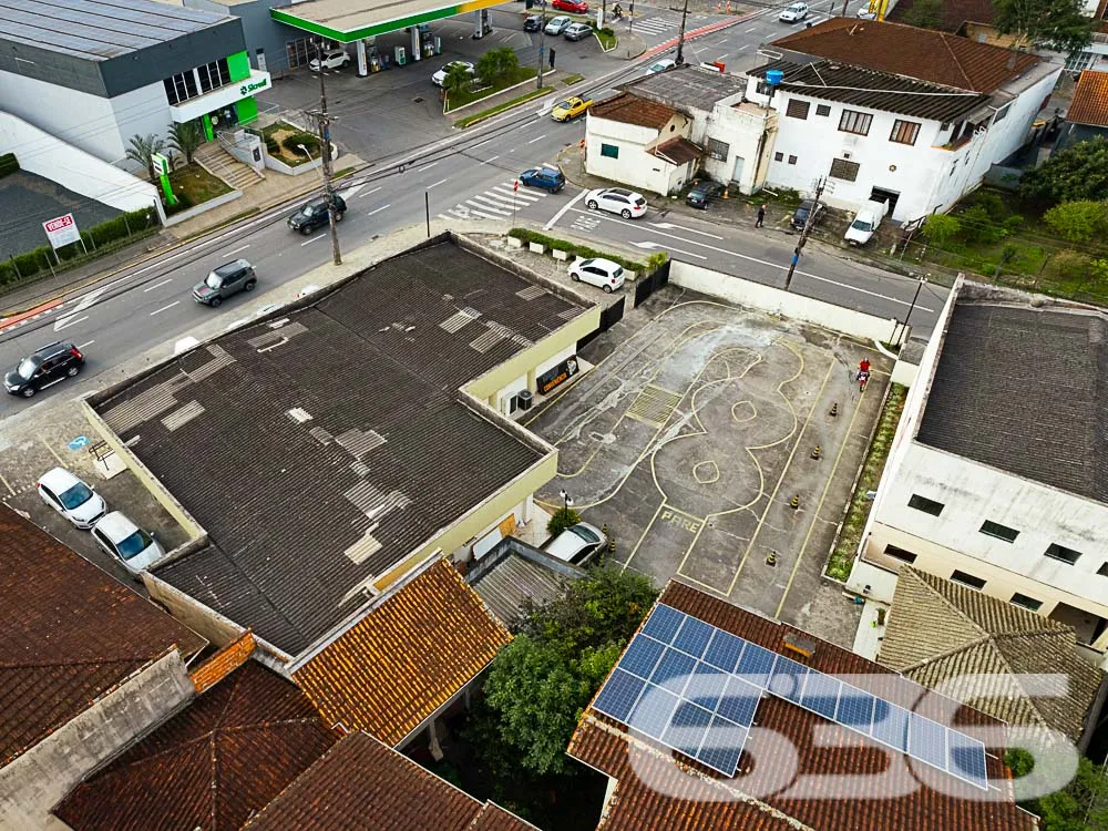 OPORTUNIDADE DE IMÓVEL COMERCIAL NO BAIRRO IRIRIÚ