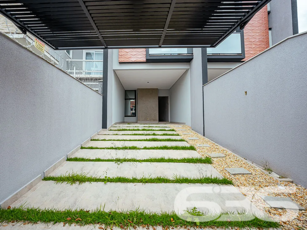 IMÓVEL COM SUÍTE + 2 QUARTOS NO BAIRRO SAGUAÇU
Ap