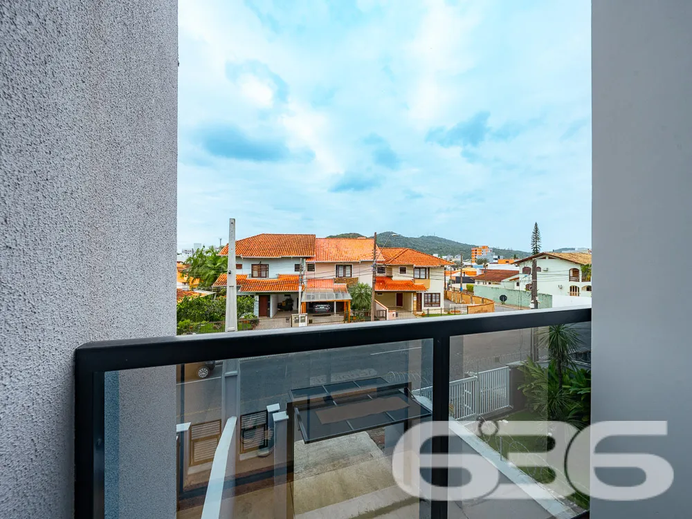 IMÓVEL COM SUÍTE + 2 QUARTOS NO BAIRRO SAGUAÇU
Ap