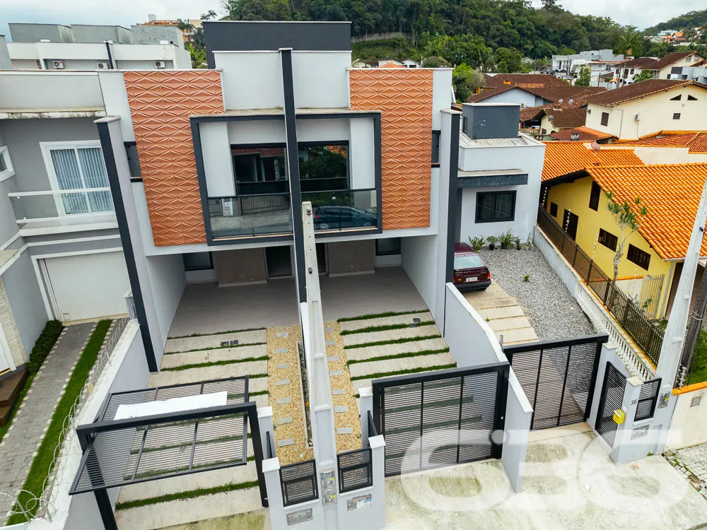 IMÓVEL COM SUÍTE + 2 QUARTOS NO BAIRRO SAGUAÇU
Ap