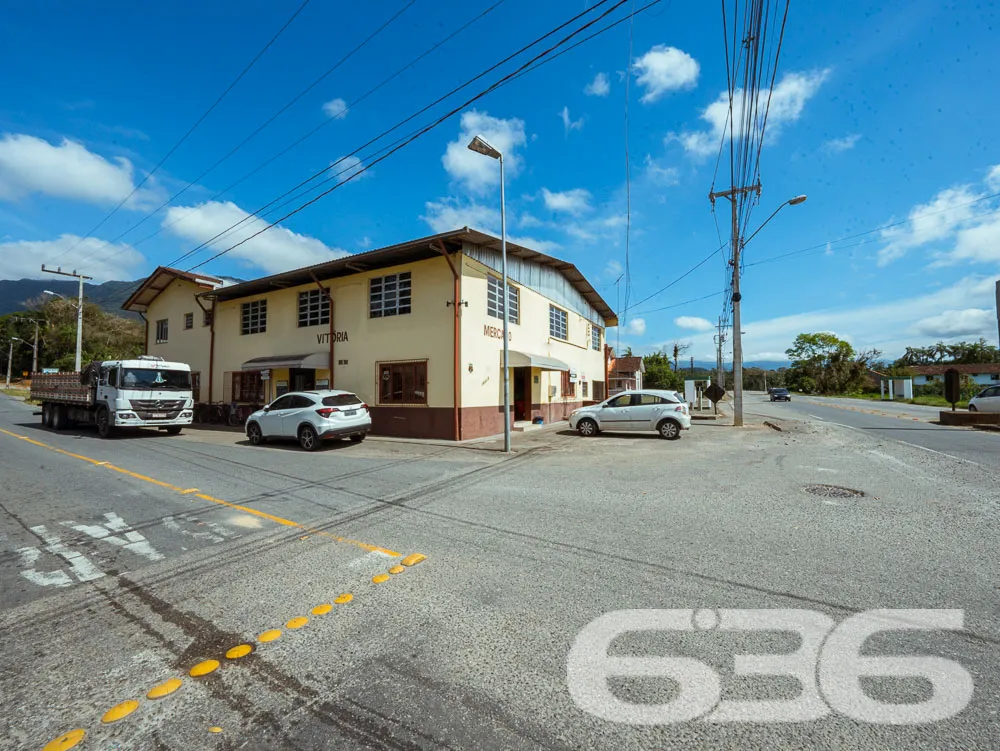 IMÓVEL COMERCIAL NO CENTRO DE PIRABEIRABA: INVISTA