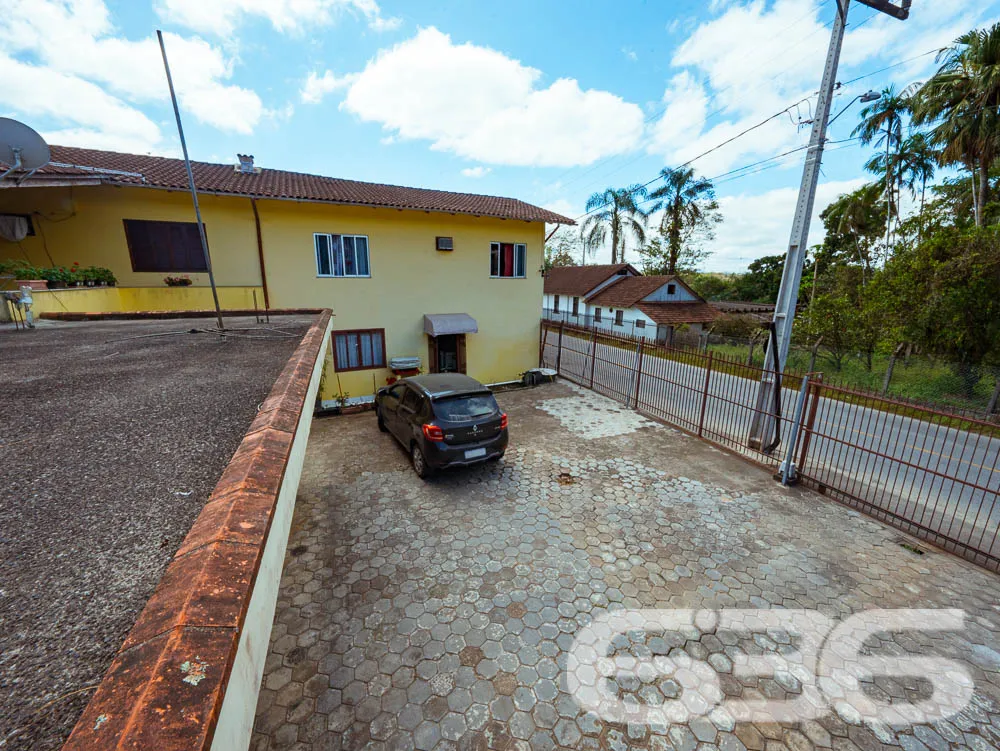 IMÓVEL COMERCIAL NO CENTRO DE PIRABEIRABA: INVISTA