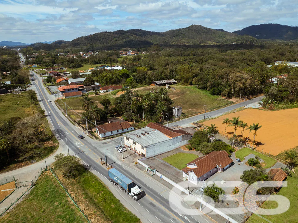 IMÓVEL COMERCIAL NO CENTRO DE PIRABEIRABA: INVISTA