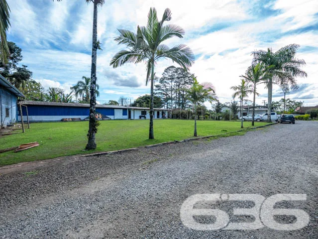 VENDE-SE AMPLA EMPRESA NO CENTRO DE ARAQUARI! INVI