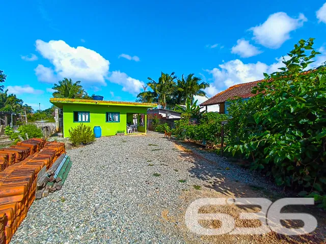 Casa na Praia de Itaguaçu - Bairro Ubatuba, São Fr