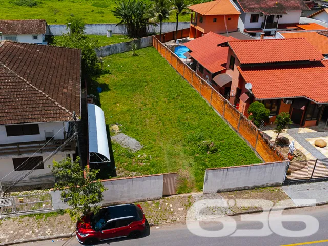 TERRENO PLANO E PRONTO PARA CONSTRUIR À VENDA NO B