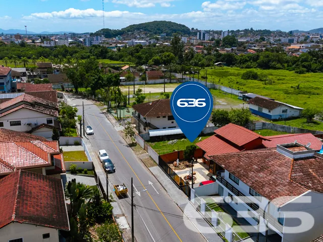 TERRENO PLANO E PRONTO PARA CONSTRUIR À VENDA NO B
