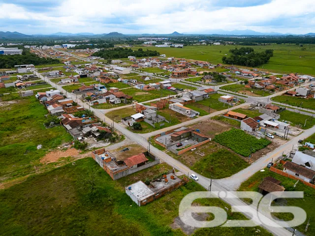 LOTE À VENDA NO BAIRRO PORTO GRANDE, ARAQUARI
Des