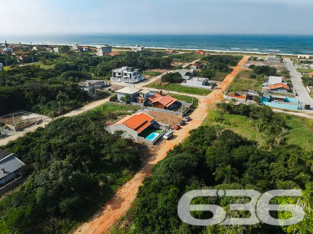 Casa térrea à venda no Balneário de Ervino, em São