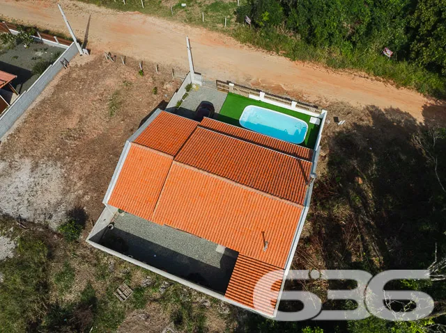 Casa térrea à venda no Balneário de Ervino, em São