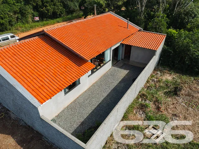 Casa térrea à venda no Balneário de Ervino, em São