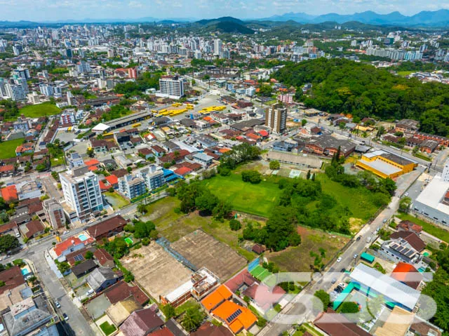 Terreno à Venda em Joinville, SC - Bairro Bom Reti