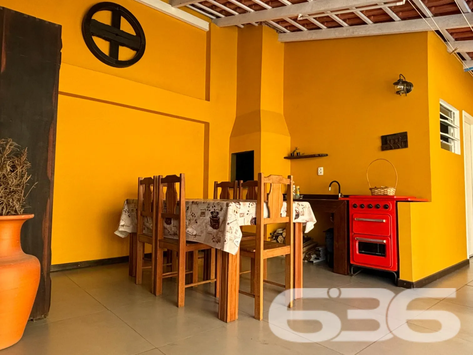 Sobrado espaçoso em São Francisco do Sul, a apenas