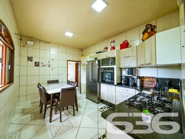 Descubra a residĂȘncia que combina espaço, conforto