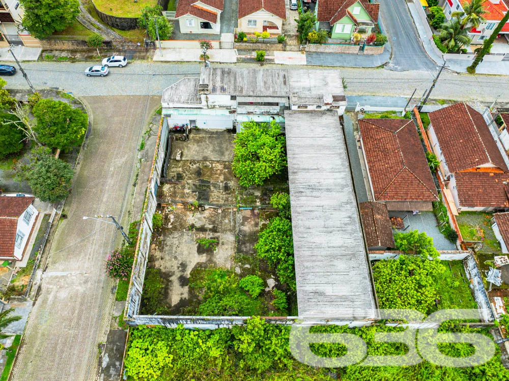 Terreno Comercial e Residencial de Alto Potencial