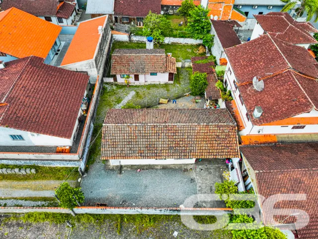 Descubra o potencial inigualável deste terreno esp