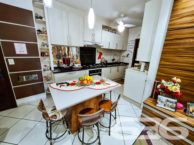 Apartamento localizado no bairro Fátima, estuda pe