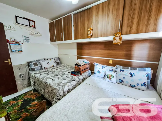 Apartamento localizado no bairro Fátima, estuda pe