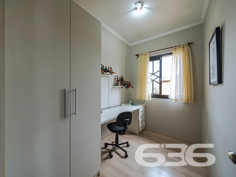 RESIDÊNCIA PADRÃO - SOBRADO sub-esquina

Uma resid