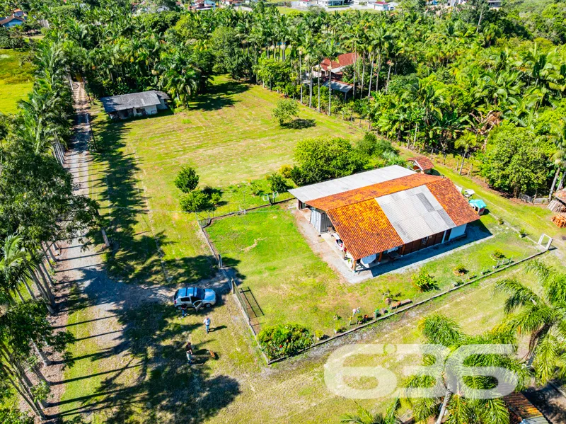 Chácara à venda em Balneário Barra do Sul/SC – Um