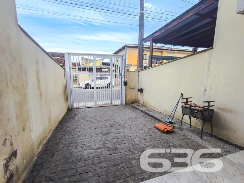 Oportunidade no Espinheiros – Geminado com Suíte e