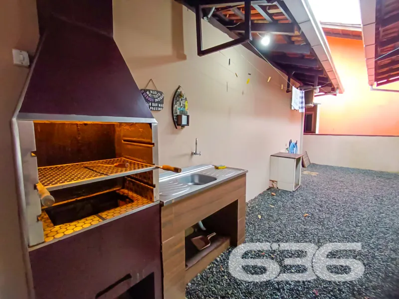 Casa a 750m do Mar, Pronta para Morar – Bairro Ens