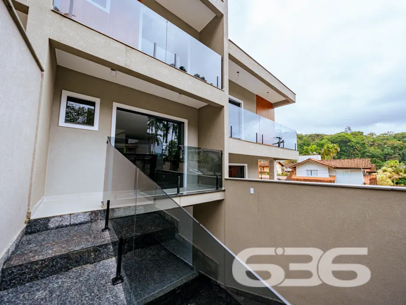 Excelente Oportunidade! Sobrado Geminado Novo no B