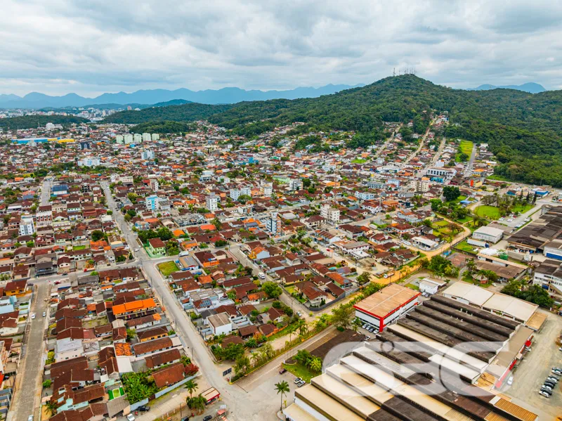 Descubra seu novo lar ou invista no futuro com est