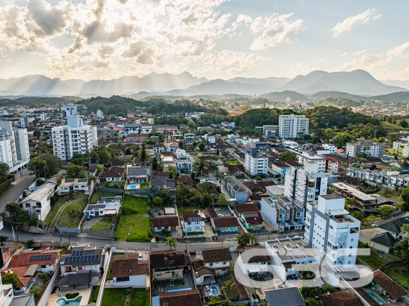 Venha conhecer sua futura casa dos sonhos no charm