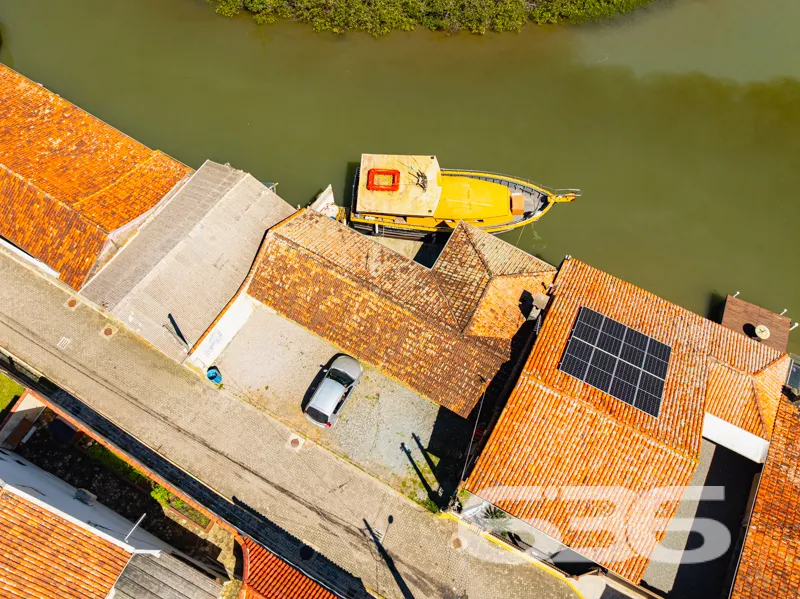 Residência à Venda em Balneário Barra do Sul - Um