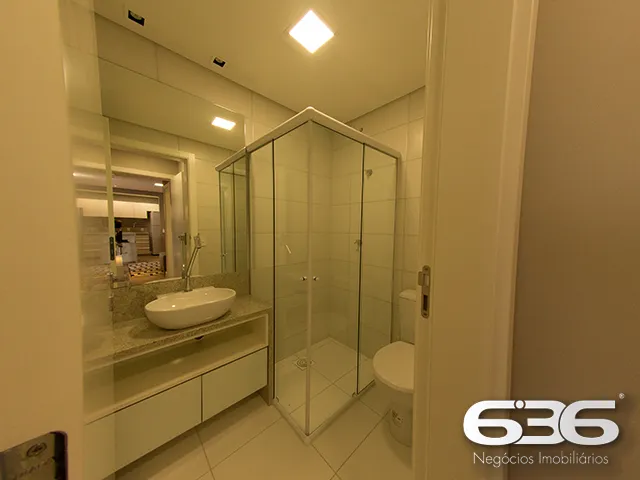 APARTAMENTO MOBILIADO DE ALTO PADRÃO NO COSTA E SI