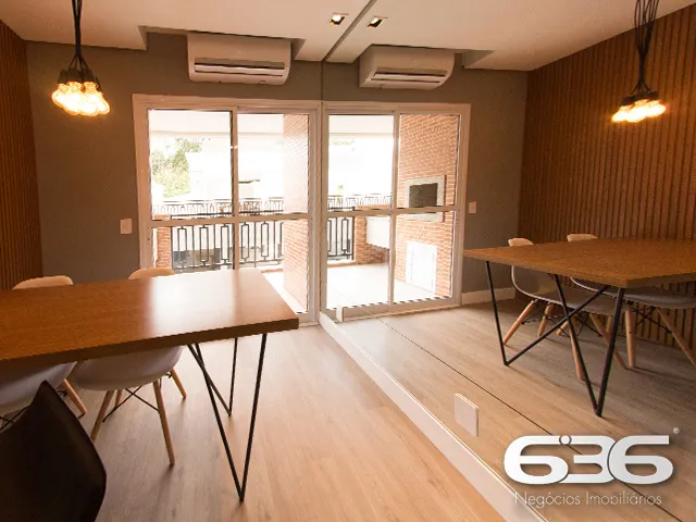 APARTAMENTO MOBILIADO DE ALTO PADRÃO NO COSTA E SI