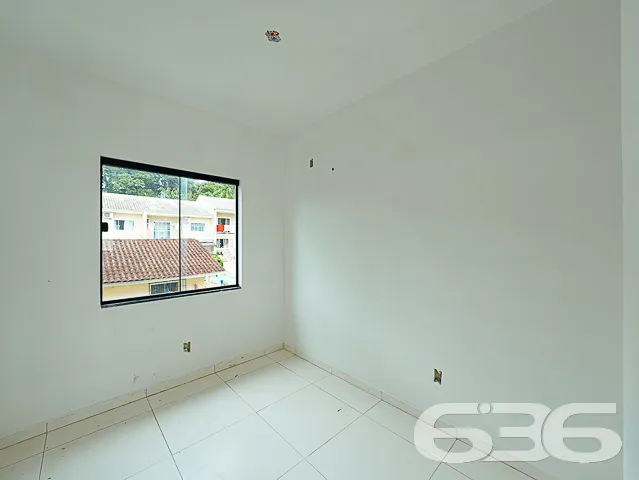 SOBRADO EM CONDOMĂNIO FECHADO
Procurando por um i